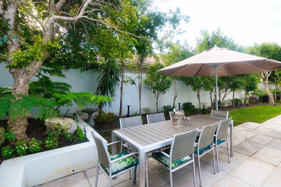 6 Bedroom Property for Sale in Hermanus Heights Western Cape